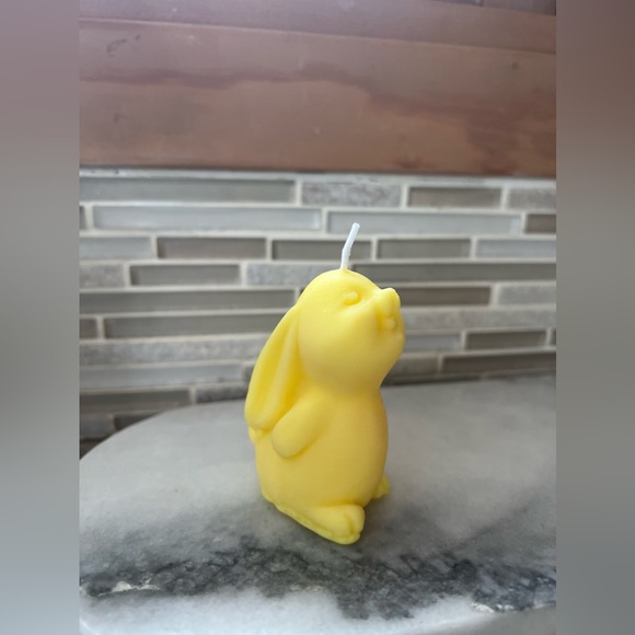 Easter Bunny Candle - Himalayan Bamboo - Picture 1 of 4